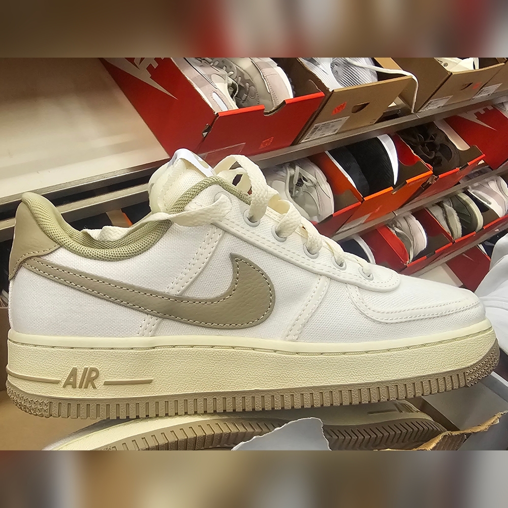 Nike Air Force 1  Tan Sneakers Womens 12 Mens 10.5 Brand New!!!!!!!
